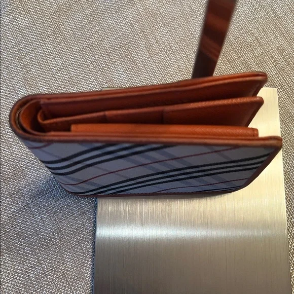 Burberry Checkered Canvas and Leather Wallet - Picture 15 of 17